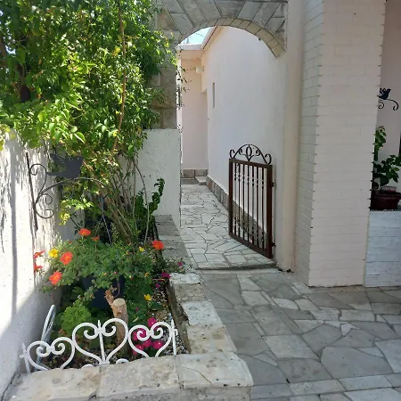 Villa Kuca Za Odmor Skalina - Sea View Splitska Esterno foto